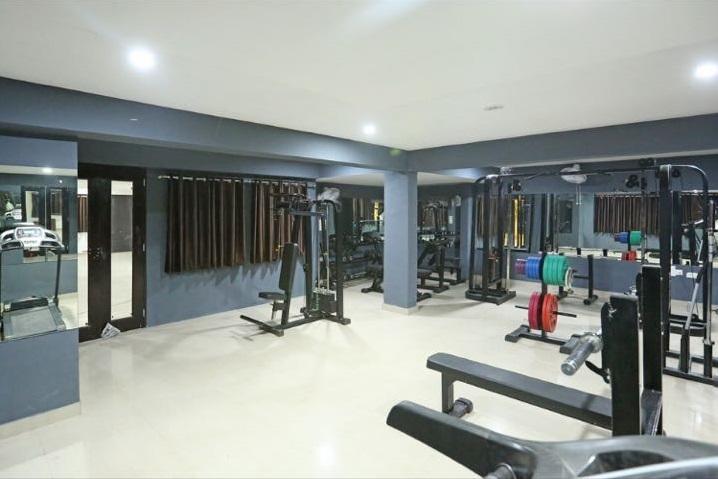 The Royal Crown Hotel Gurgaon Exterior photo